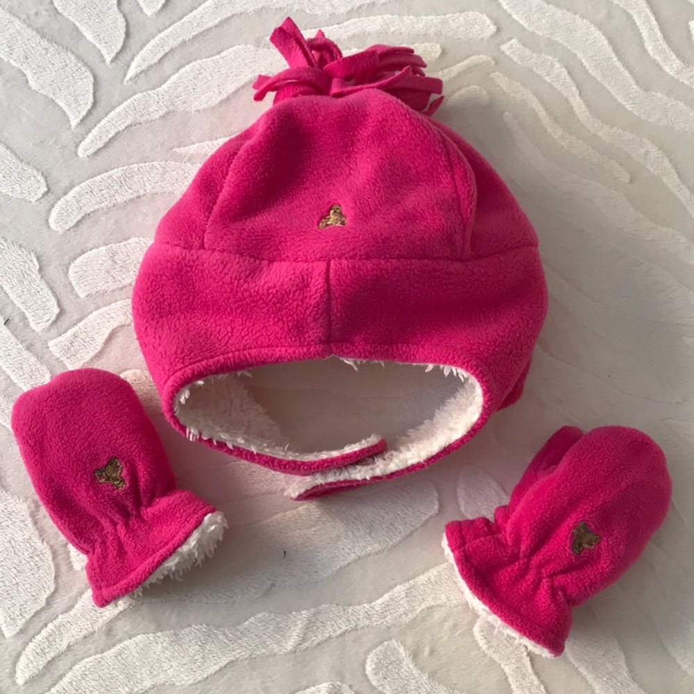 Baby gap hat +gloves bundle 12-18m